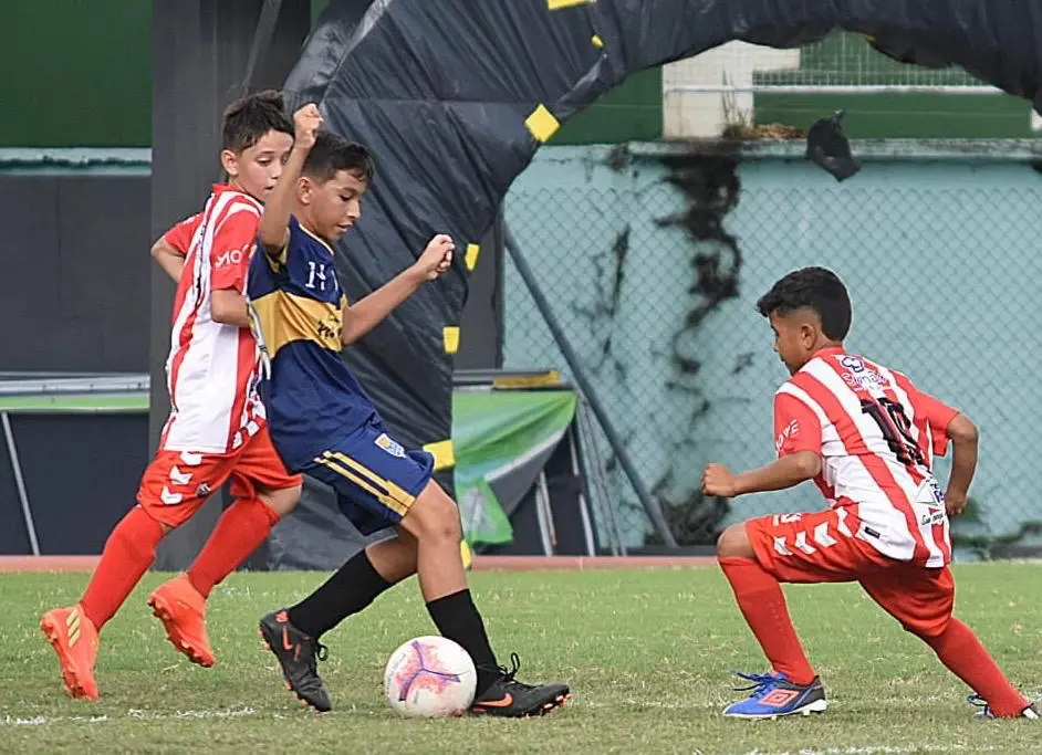 Santa Cruz e CT Furacão decidem título do Campeonato Estadual