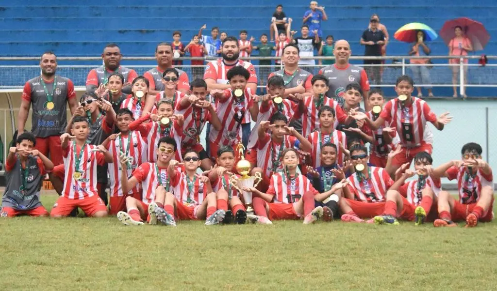 Santa Cruz bate Independência e é campeão Estadual no Florestão