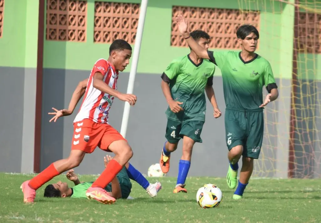 Santa Cruz e Fênix disputam fase final da Copa Genus em Porto Velho