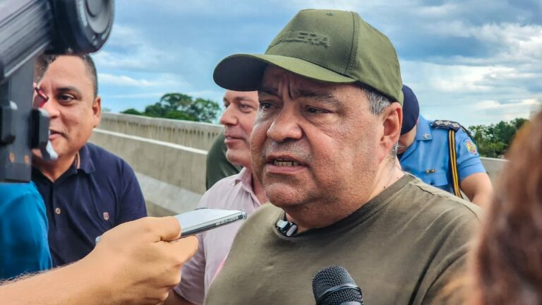 Com dengue, prefeito Mazinho Serafim dá entrada em hospital de Rio Branco