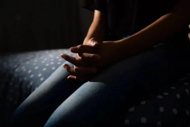 a pena prevista para o estupro de vulnerável na forma básica é de 8 a 15 anos de reclusão.