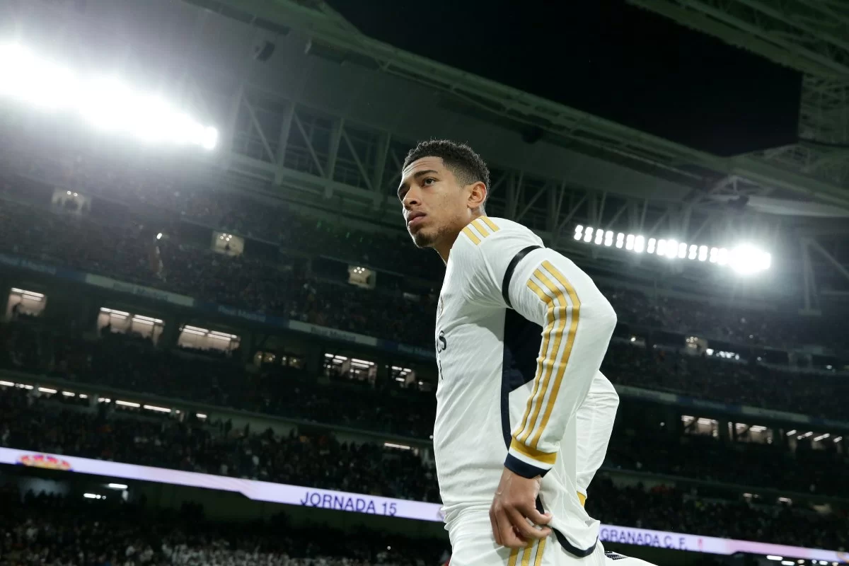 Bellingham recebe Golden Boy e diz que quer “imitar” Messi