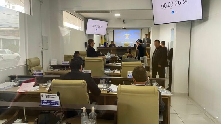 Câmara não vota PPA e Joabe Lira prevê conclusão das votações, incluindo a LOA, até quinta-feira