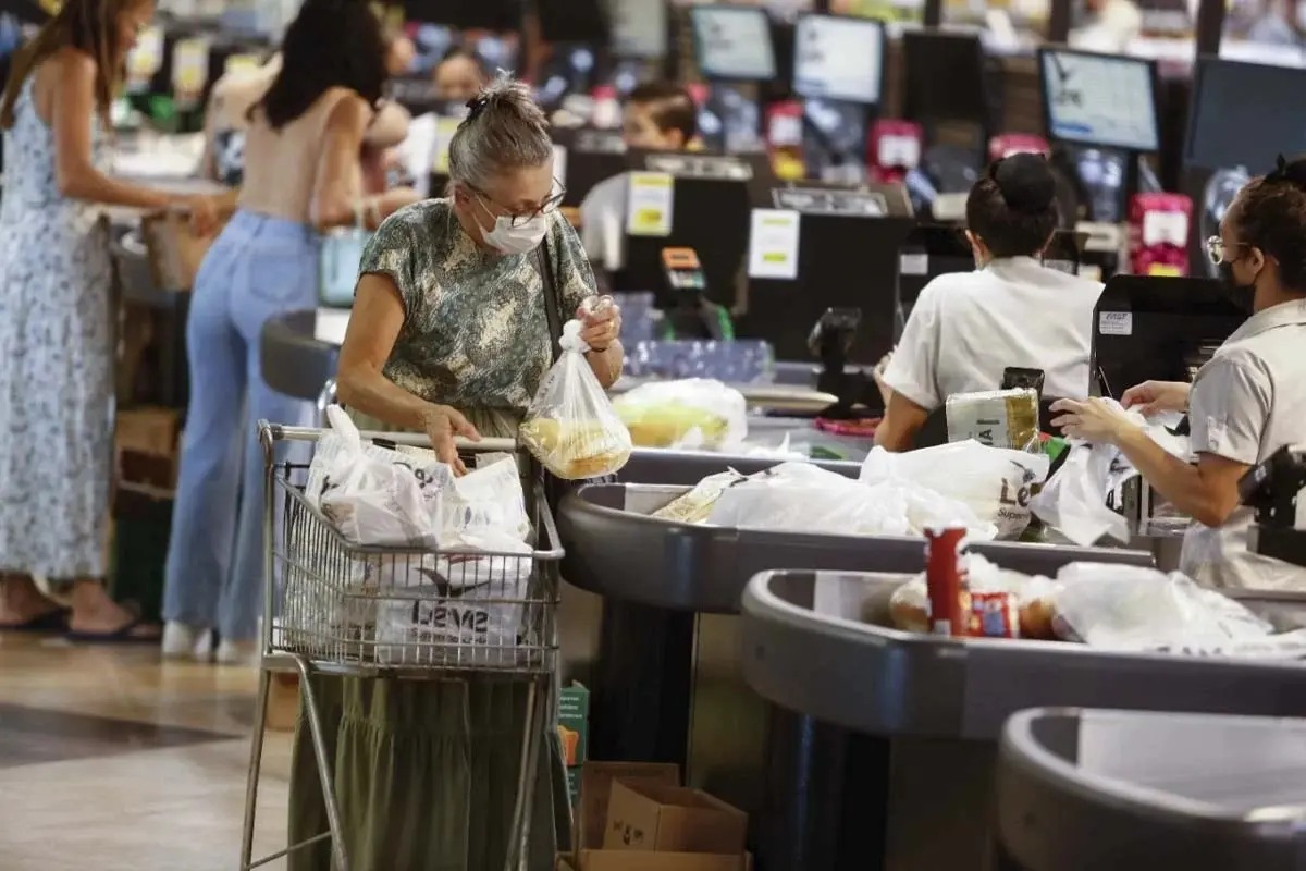 Cesta de Natal: veja os 15 produtos com preços que mais caíram em 2023