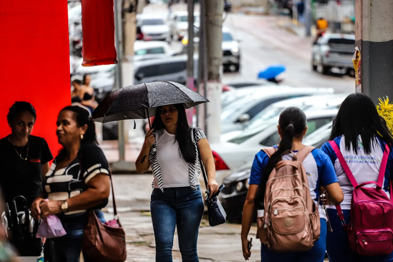 Acreanos terão domingo quente e chuvoso; veja previsão completa