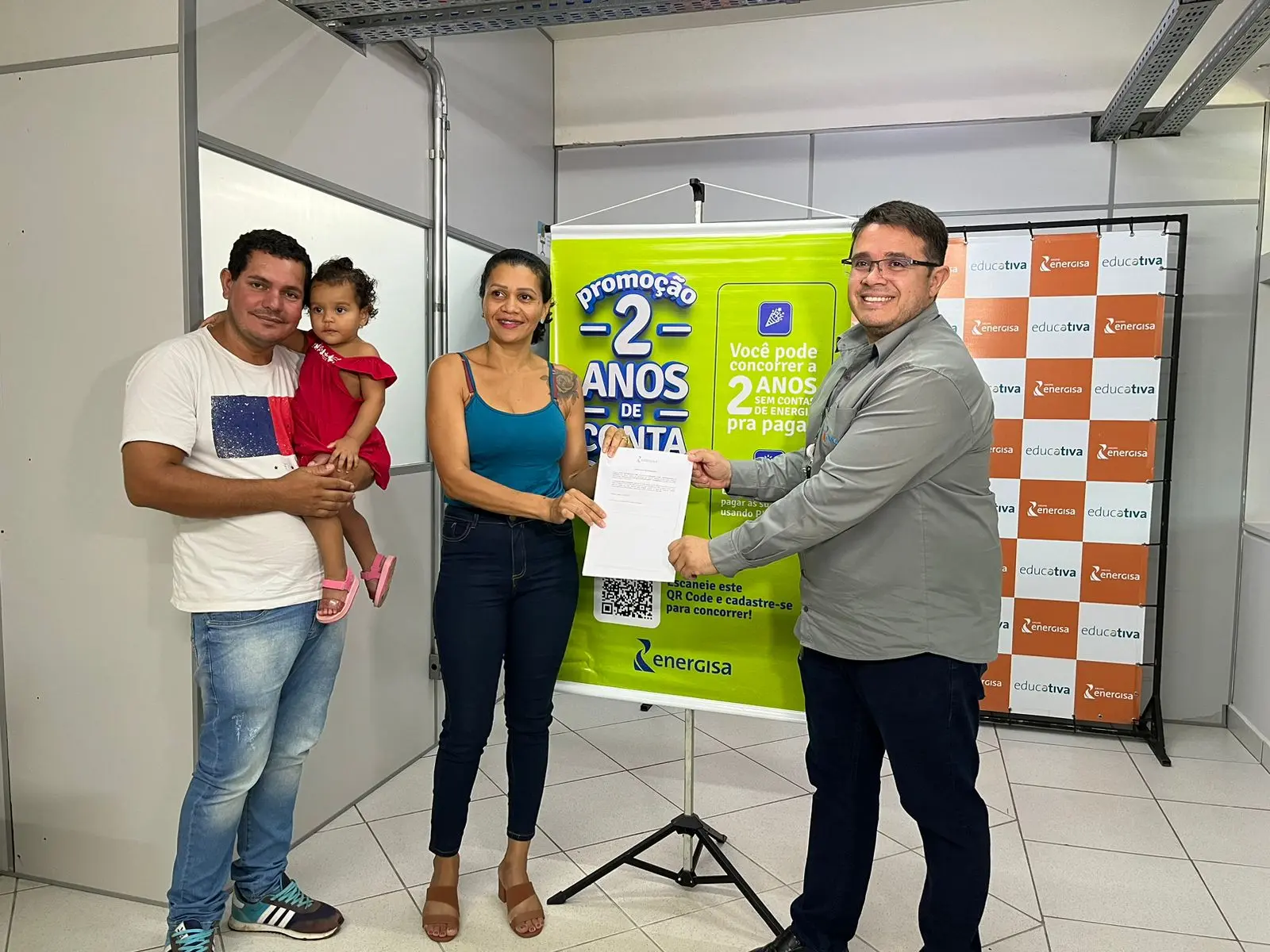 Energisa premia família com dois anos de conta grátis no Acre: “Presente de Natal e benção de Deus”