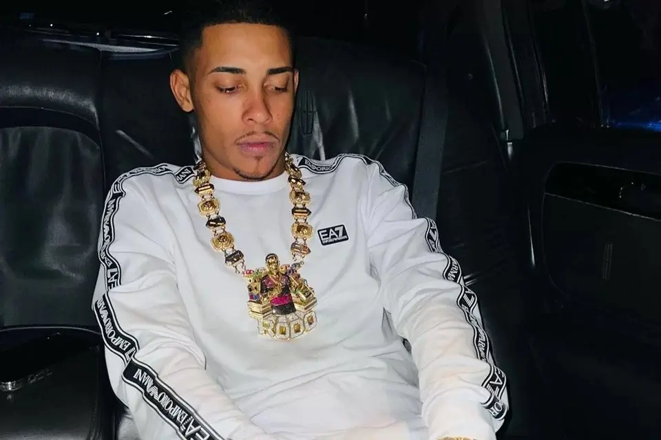 Vídeo: após confusão em boate, MC Poze se envolve em acidente de carro
