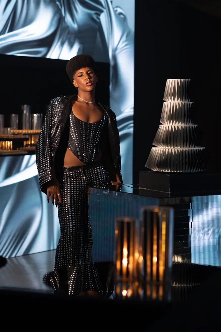 Menino entra para a história ao fazer festa de 15 anos no Copacabana Palace