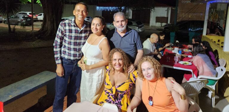 Aniversário, Prêmio de Comunicação, decoração natalina e cliques exclusivos na coluna do Theodoro