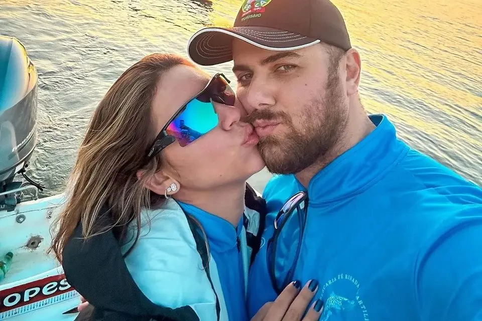 Vídeo: esposa mostra Zé Neto pela primeira vez após acidente