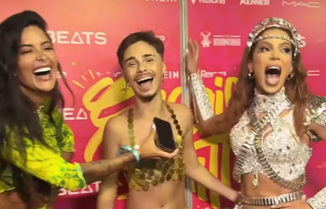 Fã de Anitta diverte web após vencer quiz e encontrar cantora: ‘Nunca fiquei perto de alguém tão rica’