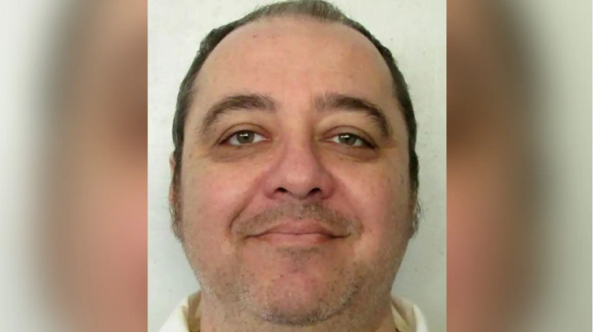 Após sobreviver a injeção letal, homem será executado com método polêmico