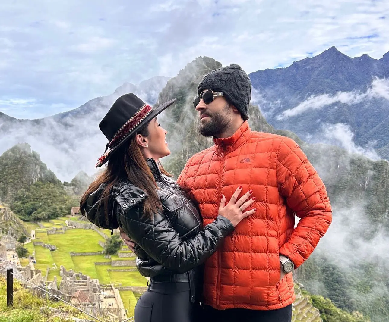 Juh Vellegas faz viagem romântica para Machu Picchu, no Peru, com o noivo; VÍDEO E FOTOS