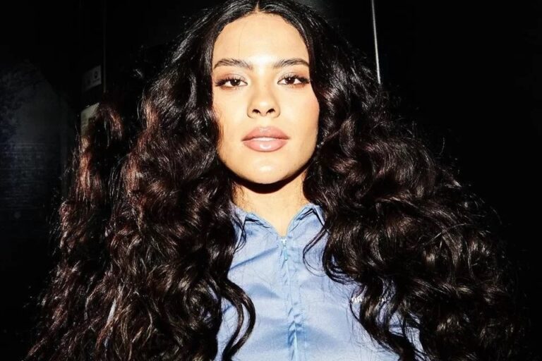 Após traição de MC, Bella Campos vive affair com ator de Pantanal