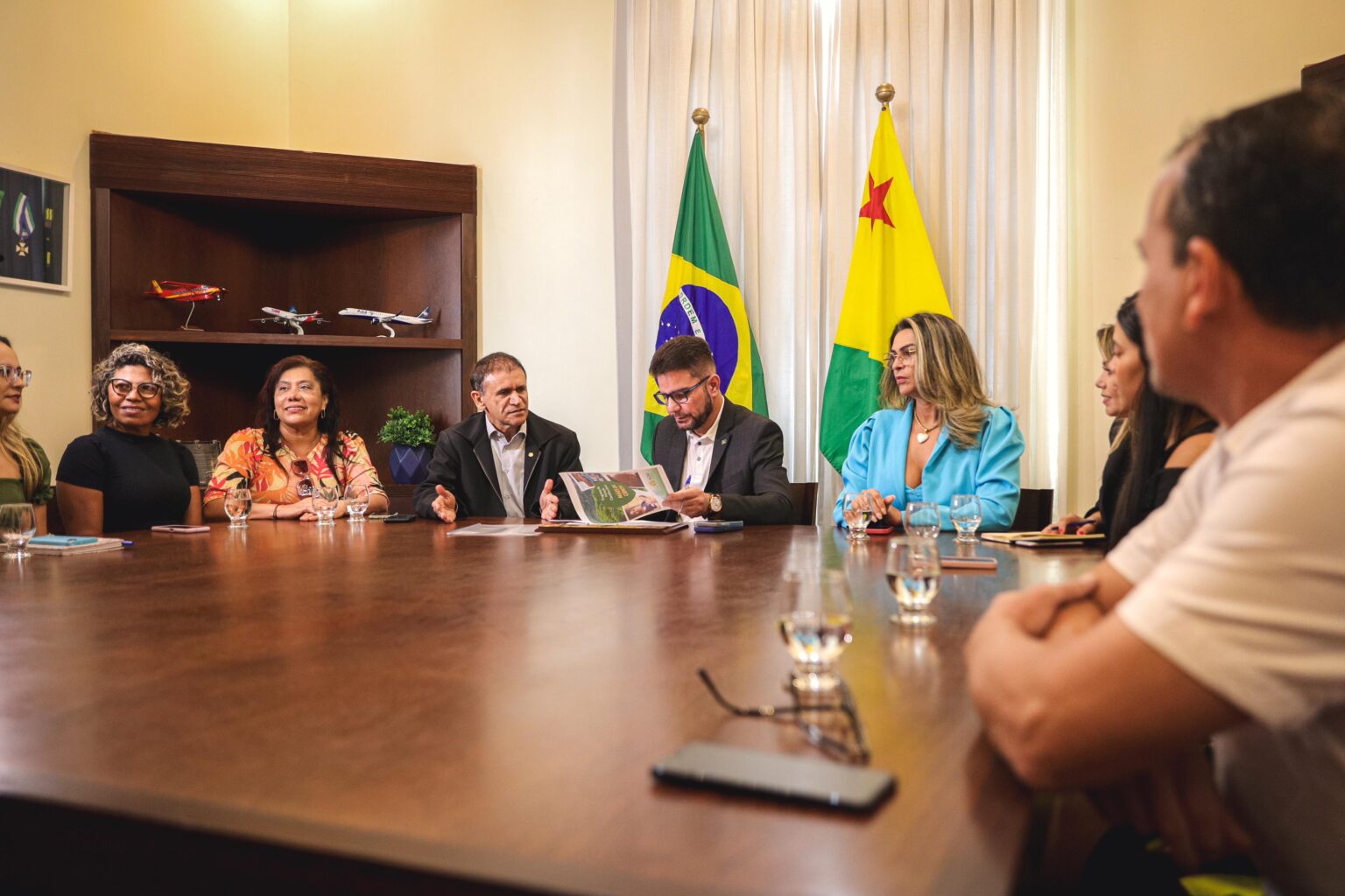 Governo lança programa Mães da Ciência, para incentivar a pesquisa entre estudantes que são mães solo