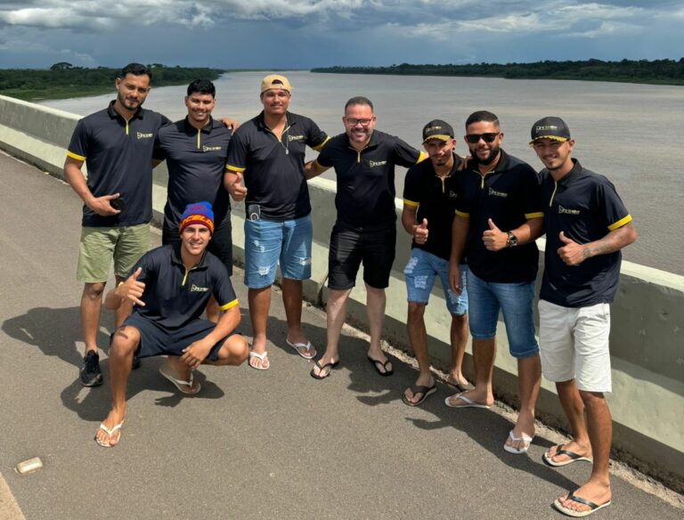 Empresa acreana dá férias coletivas e patrocina viagem aos funcionários