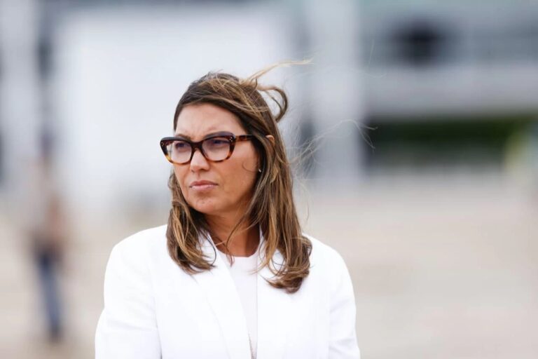 “Democracia”: Janja publica vídeo com artistas um ano após o 8/1