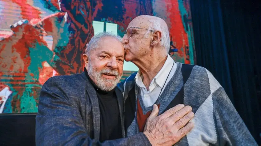 Secretário do PT propõe Nobel da Paz para padre Júlio Lancellotti
