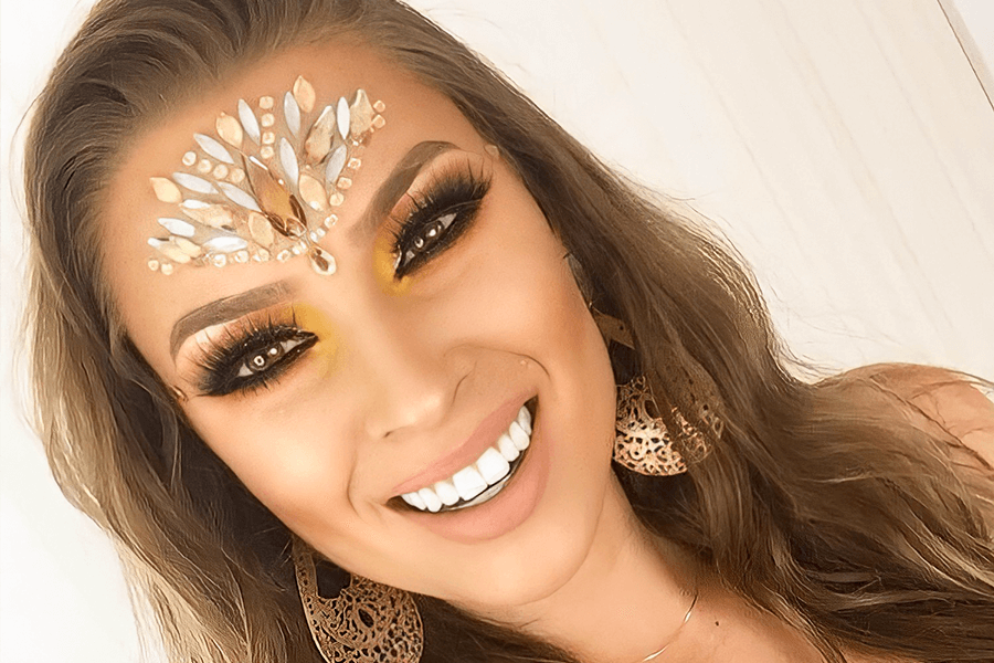 Em Sena, loja Gloss Cosméticos lança promoção de adesivos para o Carnaval no valor de R$ 10; veja os acessórios