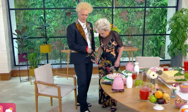 Ana Maria e Supla combinam looks sem querer e participação bomba nas redes: ‘Não sei quem é quem’