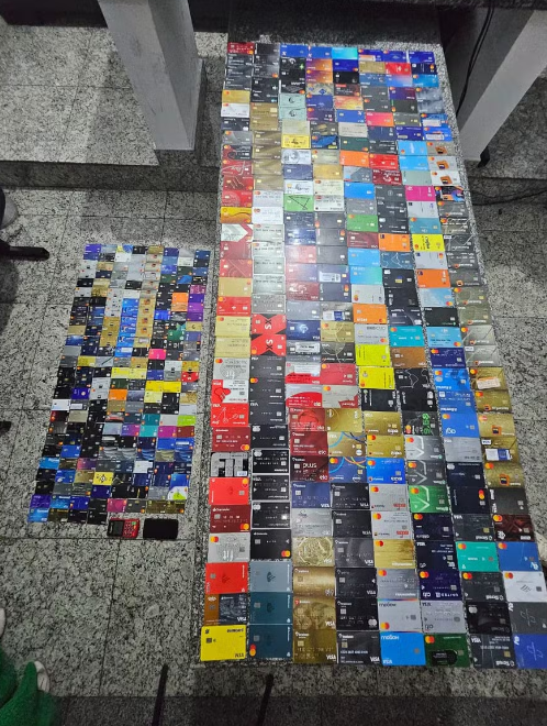 Suspeito de golpe é preso com 452 cartões bancários no carnaval