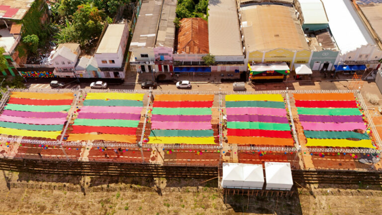 Foliões poderão contribuir em ação solidária levando 1kg de alimento ao show de Neguinho da Beija-Flor