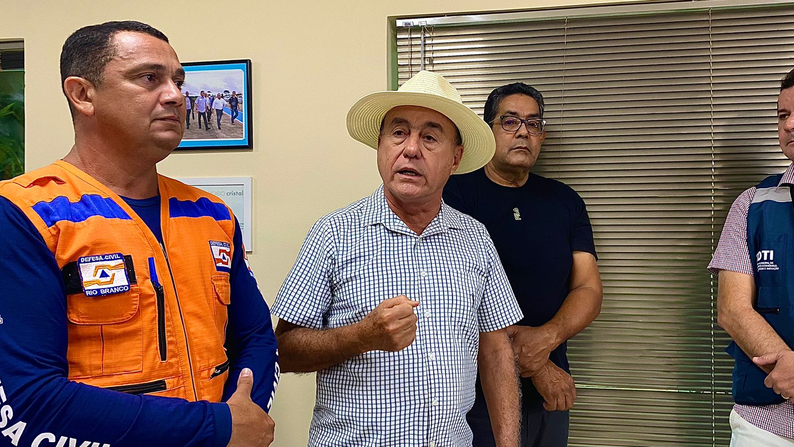 Sob alerta de enchente, prefeitura lança portal de vídeo monitoramento do Rio Acre; saiba mais
