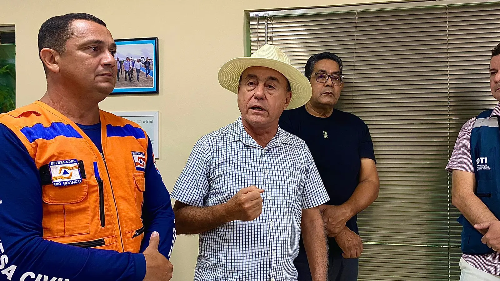 Sob alerta de enchente, prefeitura lança portal de vídeo monitoramento do Rio Acre; saiba mais