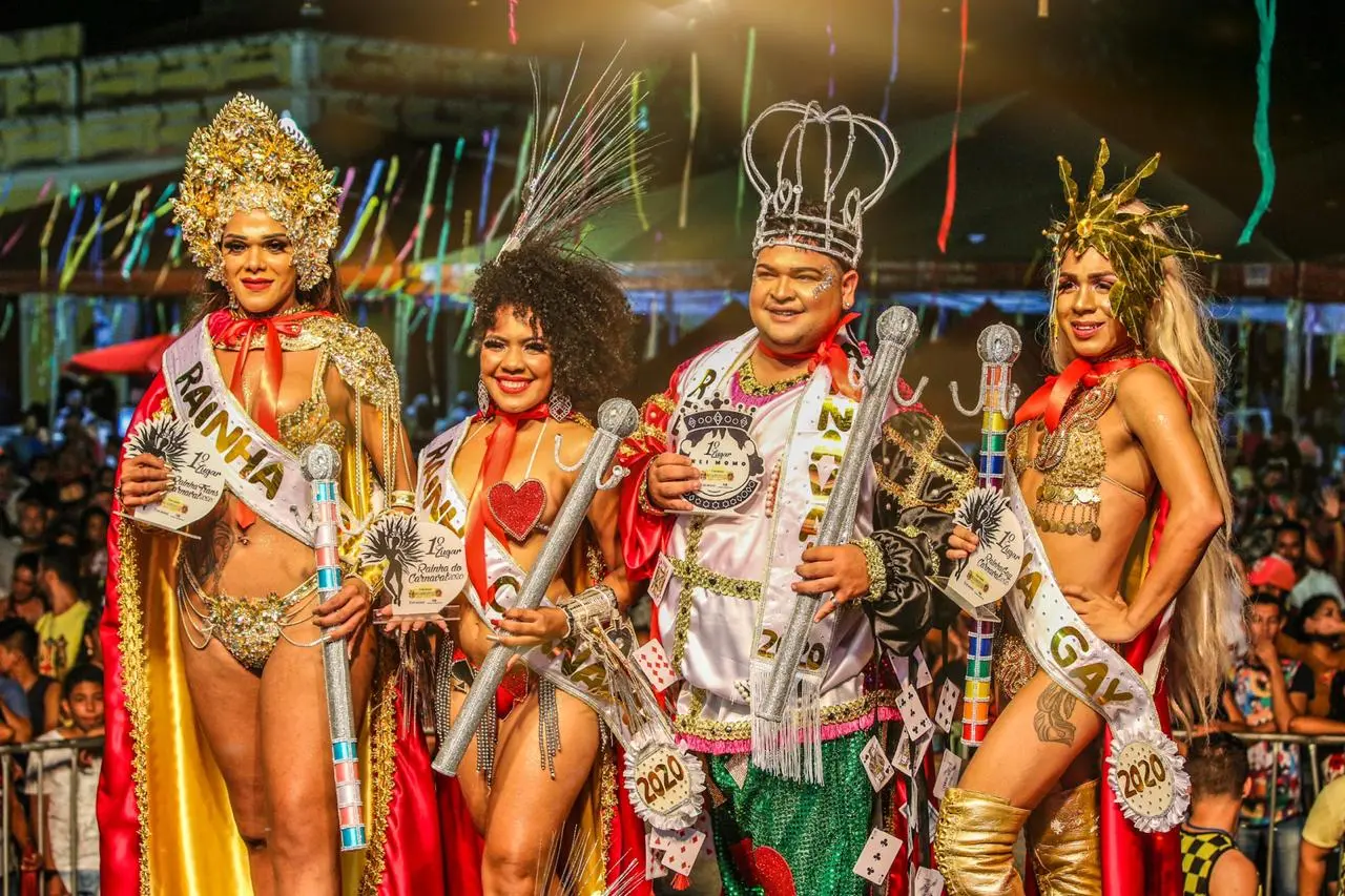 Escolha das realezas, ensaio dos blocos e baile da 3ª idade animam 1ª noite de folia; veja programação