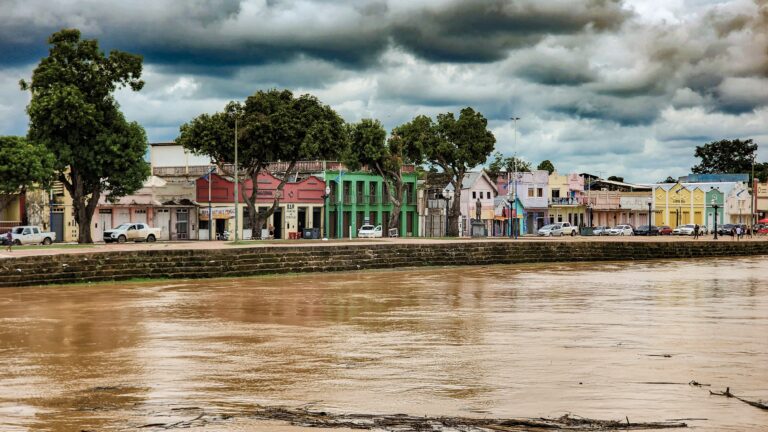 Rio Acre segue subindo e atinge 16,08 metros na medição das 18h desta segunda