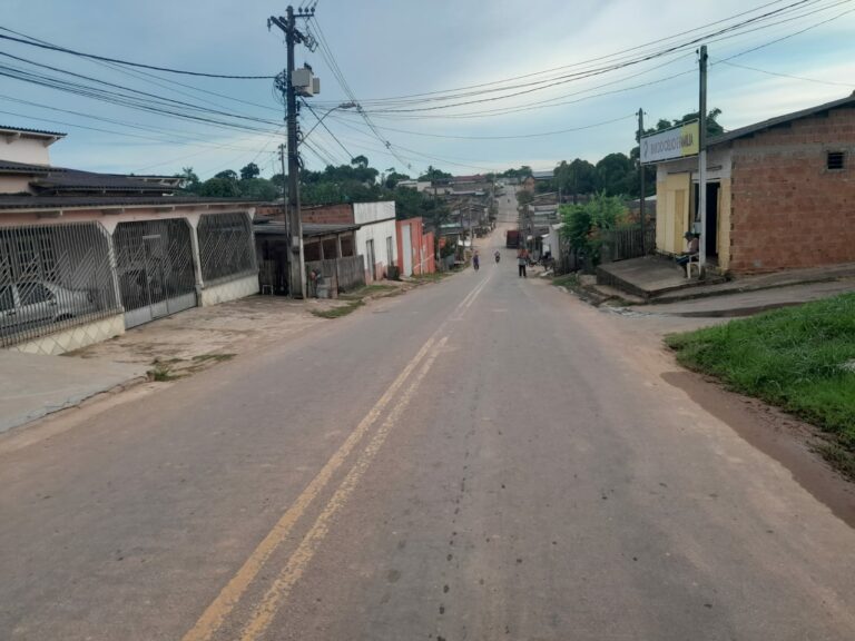 Após vários acidentes, moradores cobram implantação de quebra-molas em Rua de Sena Madureira