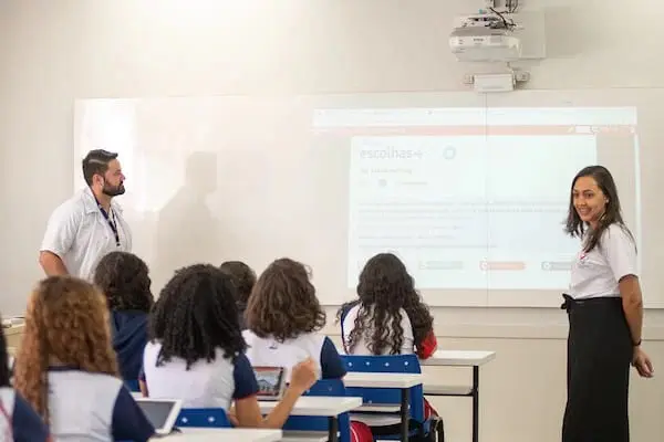 Veja regras do programa Pé-de-meia, com até R$ 9,2 mil para alunos