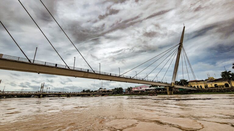 Rio Acre volta a encher e marca 15,55 metros; Defesa Civil teme que 10 mil fiquem desabrigados