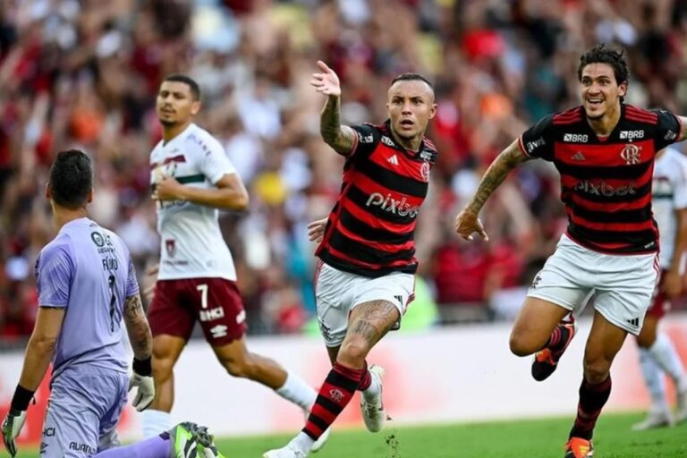 Flamengo bate Fluminense e fica mais perto do título da Taça Guanabara