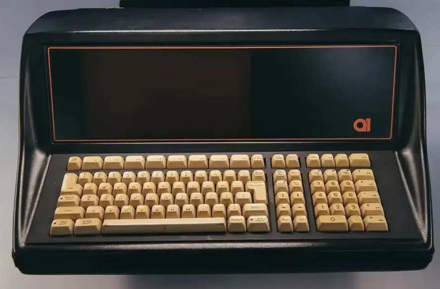 ‘PC mais velho do mundo’ é achado sem querer após 50 anos; veja quem encontrou
