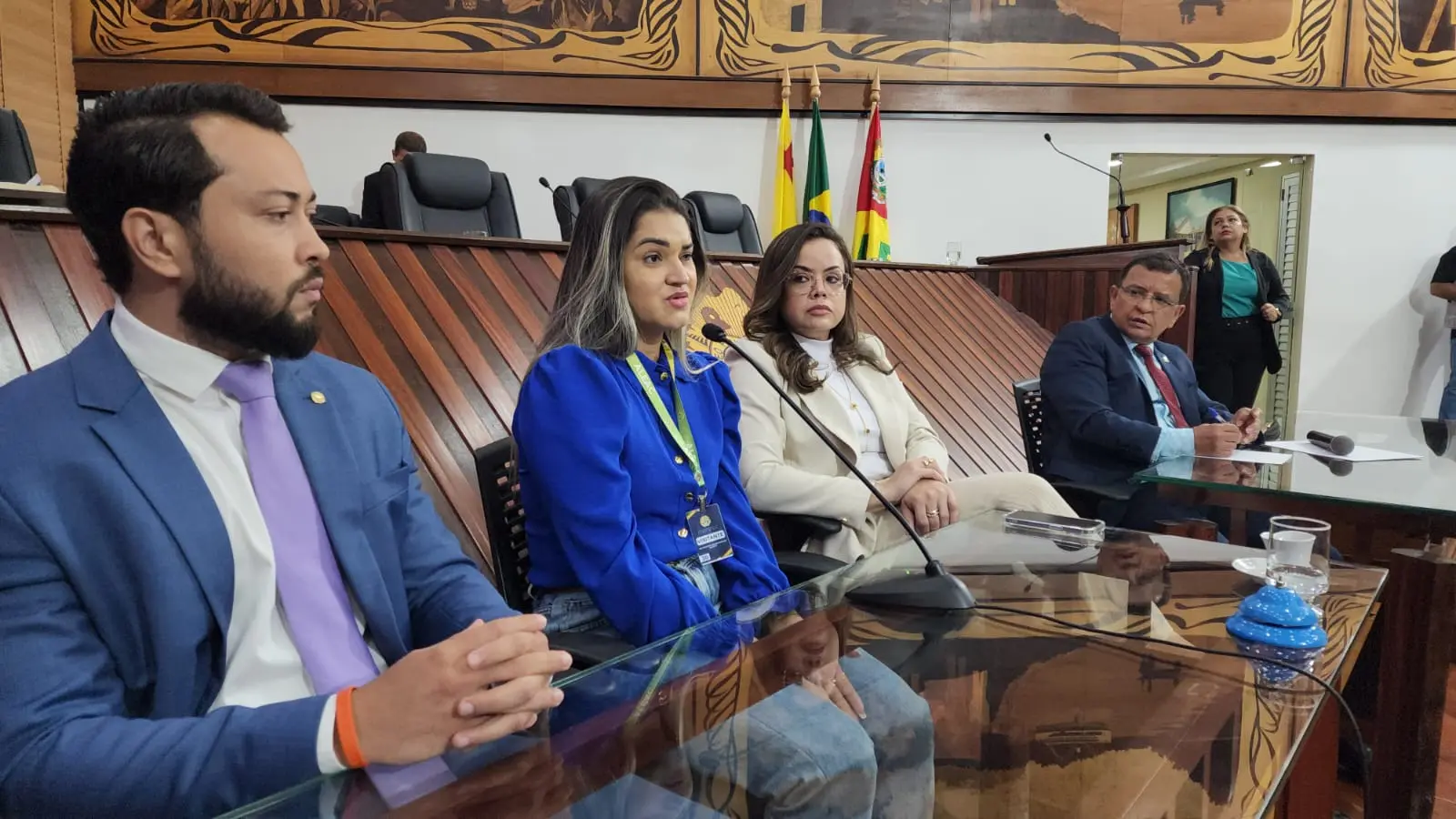 Policial que denunciou teto desabado diz que foi perseguida e chama delegacia de ‘punição’