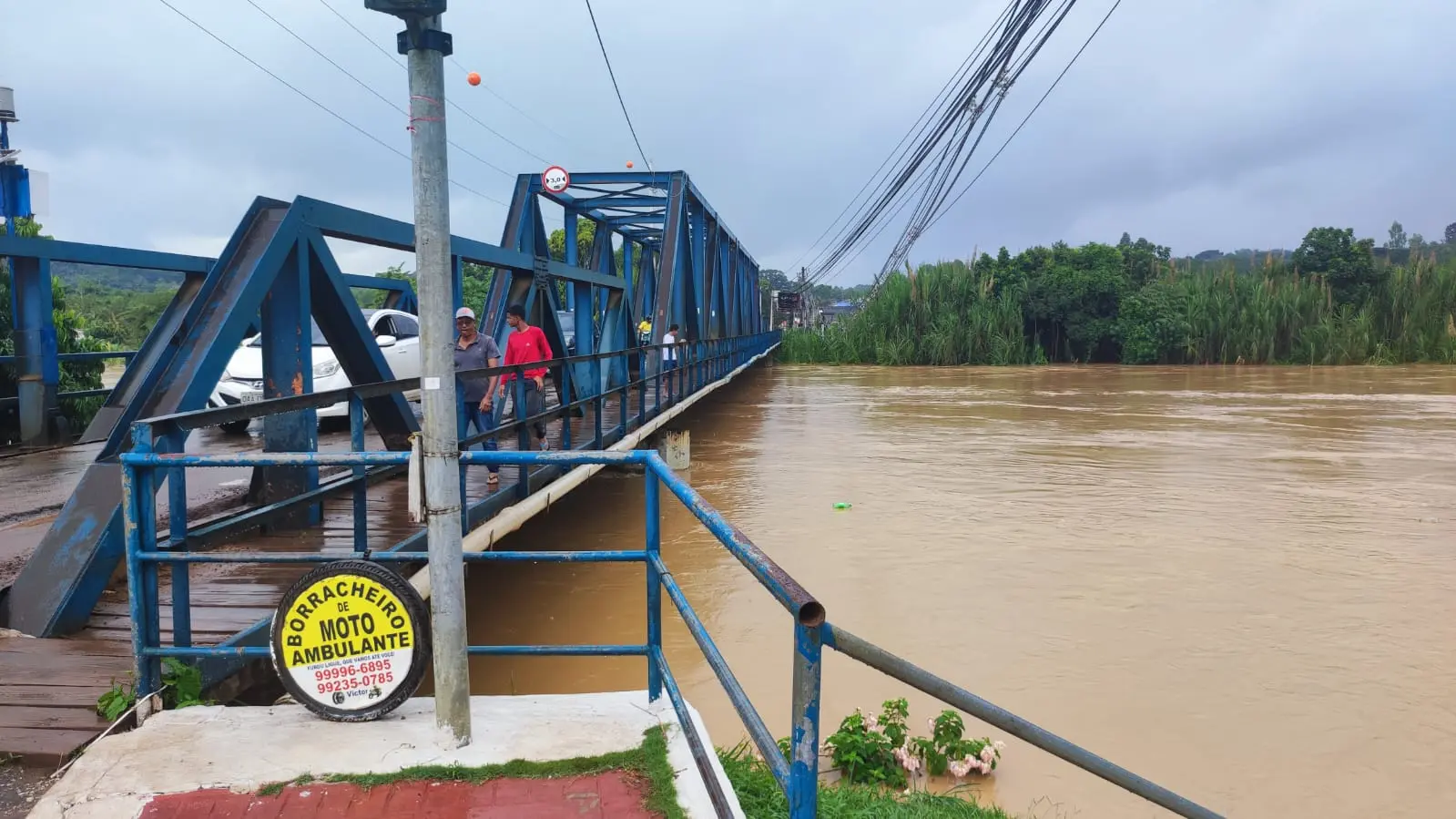 Ponte Metálica entre Brasileia e Epitaciolândia será fechada no período da noite durante cheia do rio