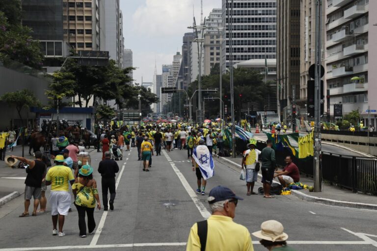 ContilNet acompanha ato pró-Bolsonaro na Avenida Paulista; confira informações em tempo real