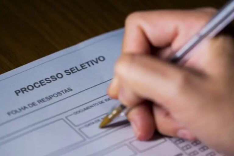 Brasil tem 93 mil vagas em concursos com salários de até R$ 32,9 mil