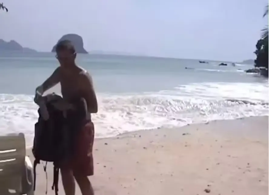 Vídeo: homem filmou as primeiras ondas do tsunami que matou milhares de pessoas na Tailândia