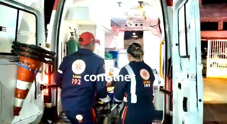 Motociclista colide contra carro em rodovia do Acre e vai parar no PS