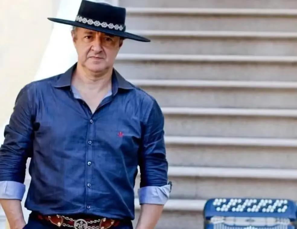 Gaiteiro e tecladista da banda Nenhum de Nós, João Vicenti morre aos 58 anos
