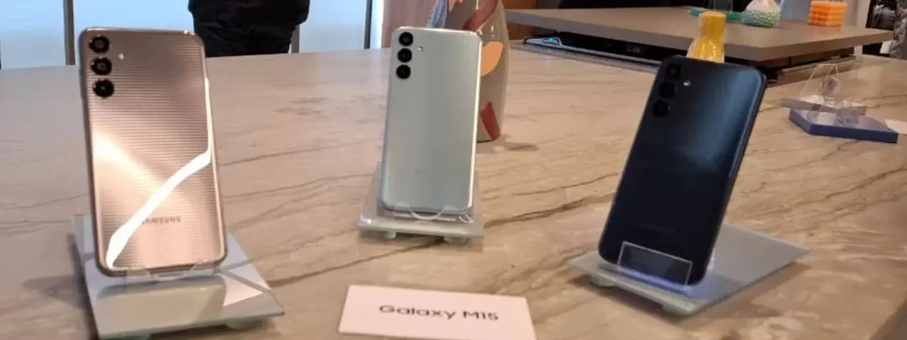 Samsung lança Galaxy M15 e M55 no Brasil; veja detalhes