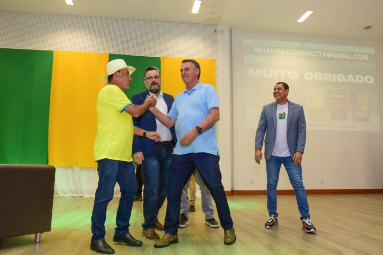 “É um orgulho ele se filiar no nosso partido”, disse Bolsonaro sobre Bocalom