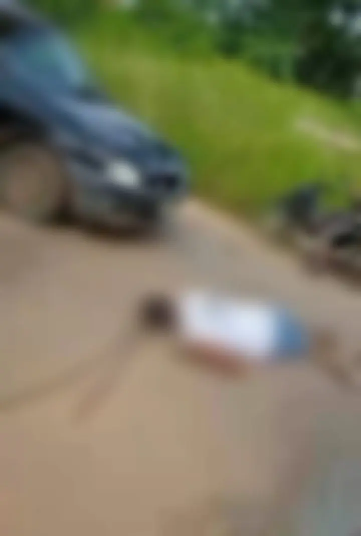 Acidente envolvendo carro e bicicleta deixa homem com fratura na perna