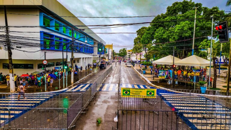 Por conta da chuva, Bocalom adia filiação no PL com presença de Bolsonaro