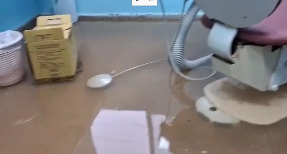 Servidora denuncia estado do posto de saúde Ernandes Índio após chuva nesta terça-feira