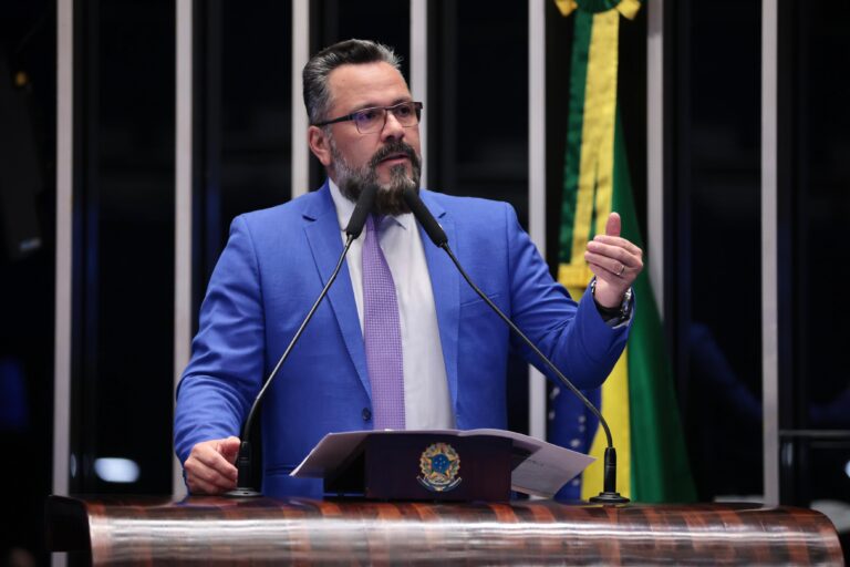 Agricultura familiar: Projeto relatado por Alan Rick vira lei