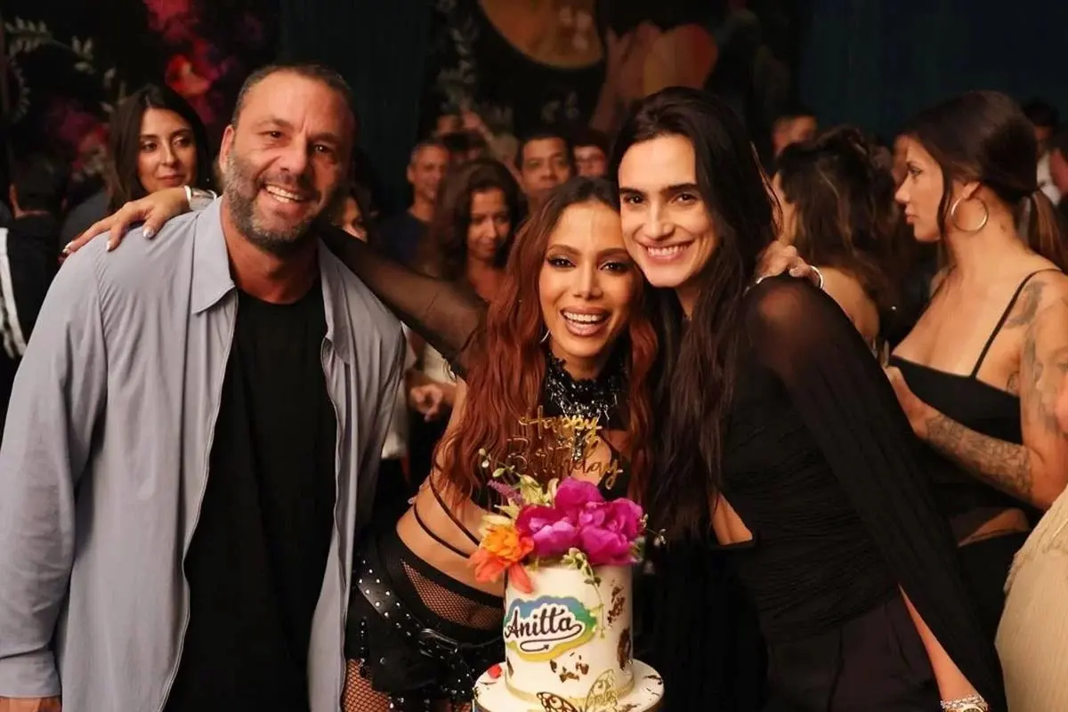 Conheça o rei da noite de Miami que organizou aniversário de Anitta