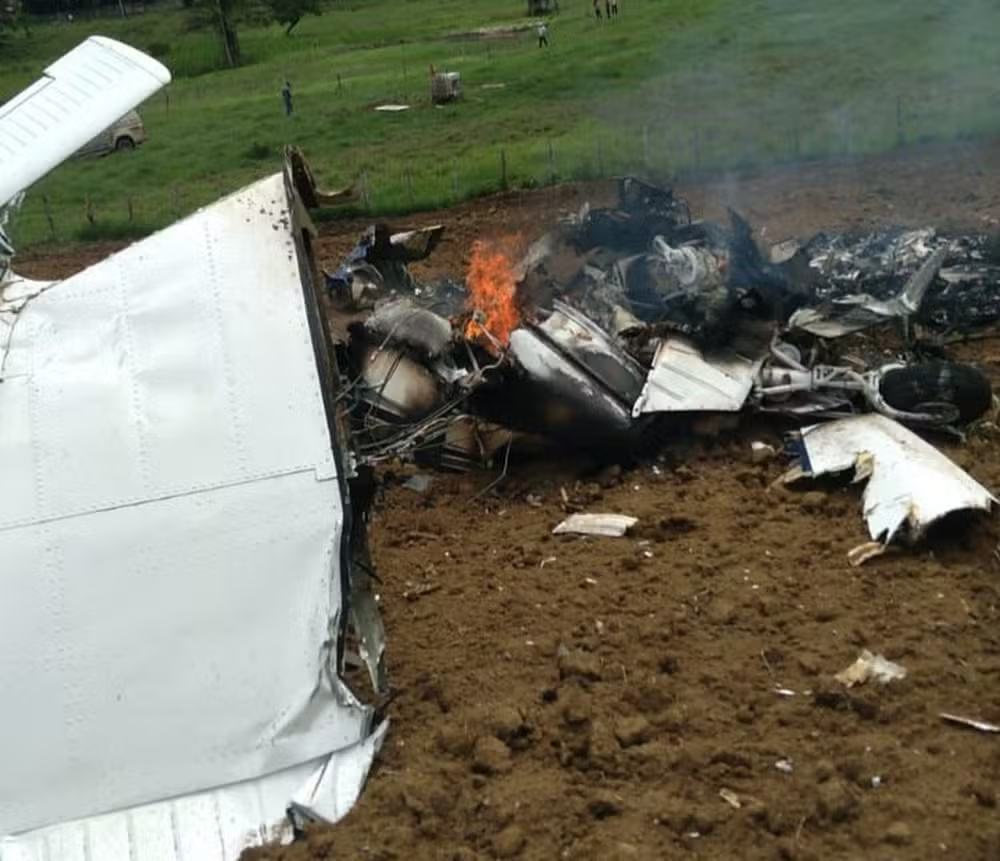 VÍDEO: piloto morre após queda de avião no interior da Bahia